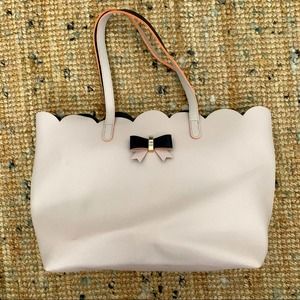 Beauty Sense Tan Scalloped Tote with Bow